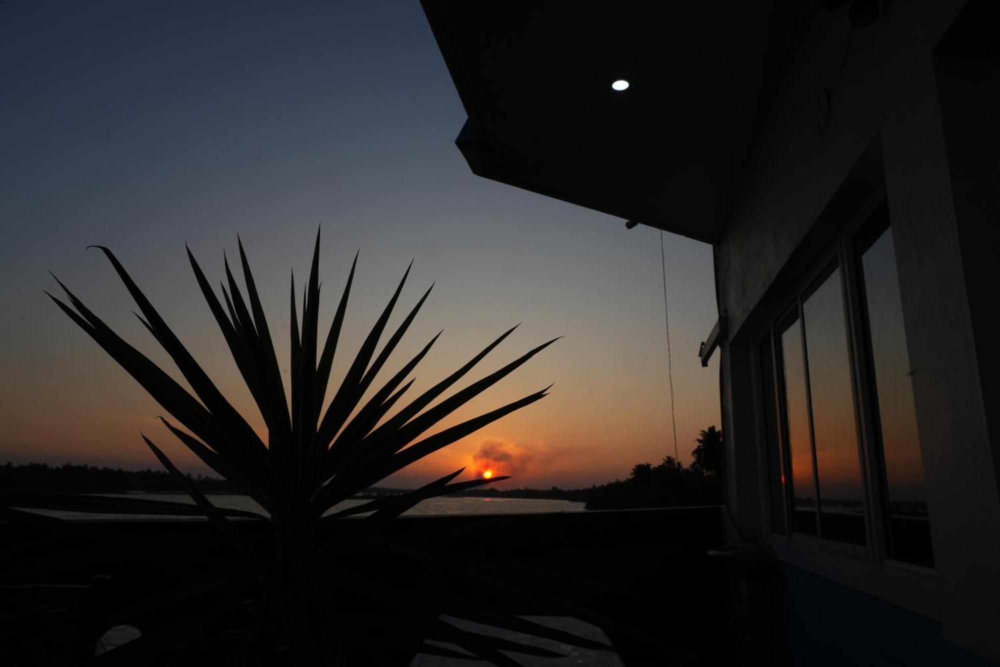 Victoria'S River View Resort Ποντισερί Εξωτερικό φωτογραφία